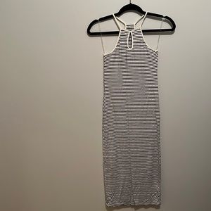 Maxi dress, black & white stripes with keyhole cutout